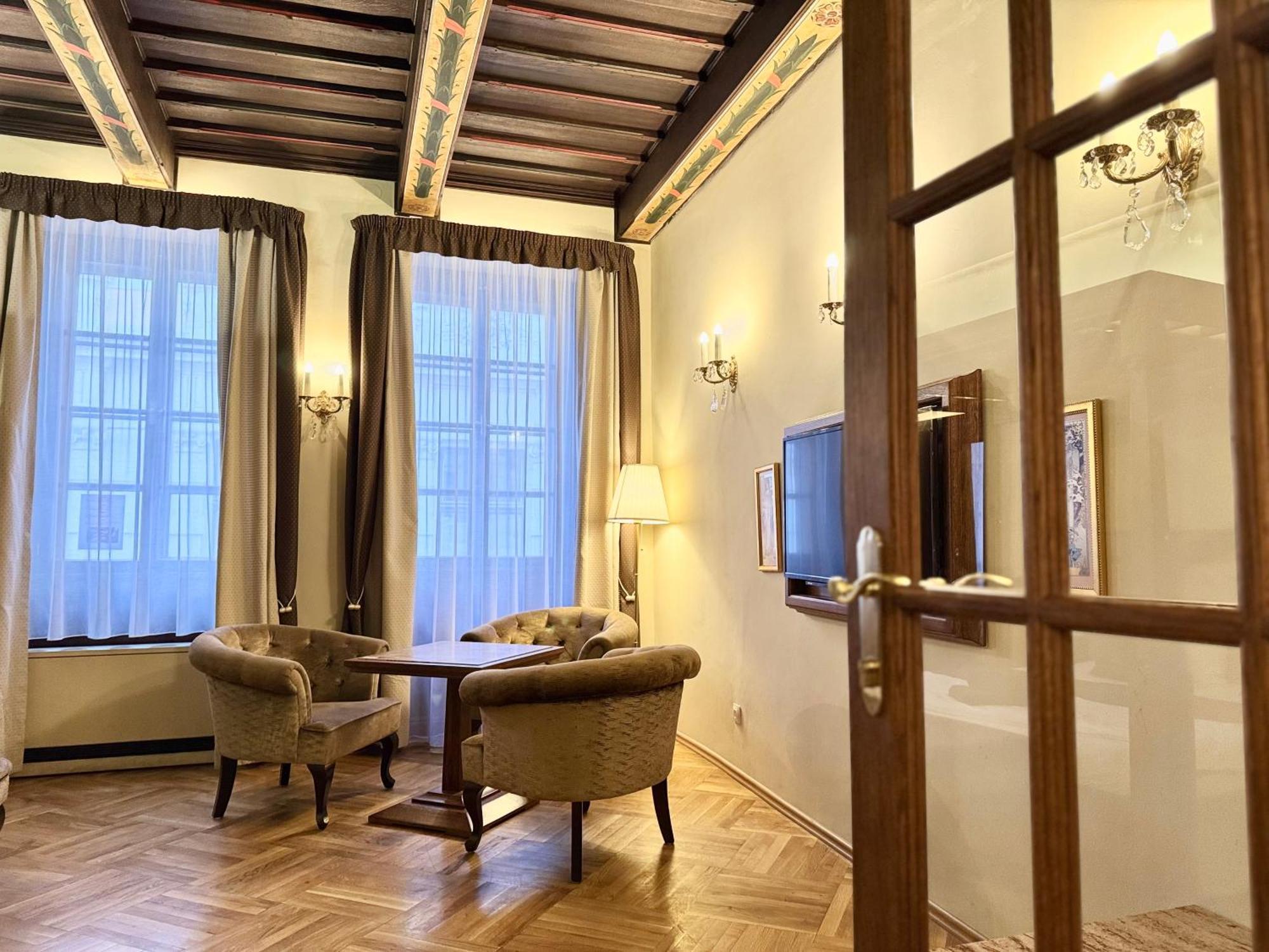 Traditional Prague Apartment Exterior foto